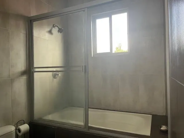 640