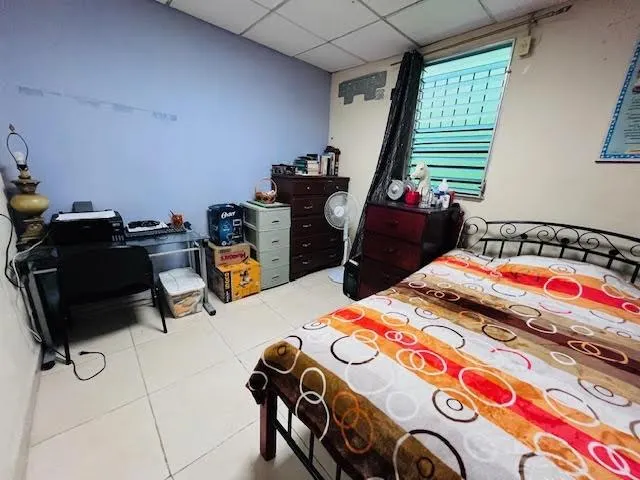640