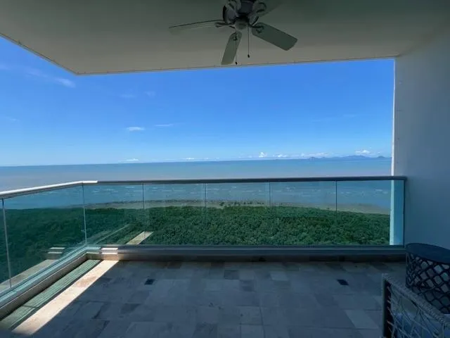 640