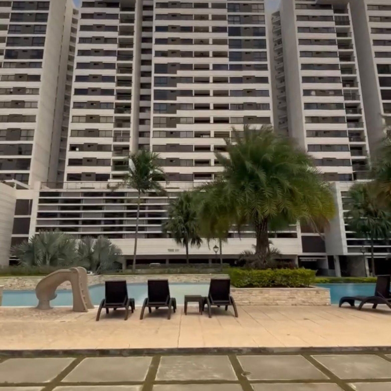 780