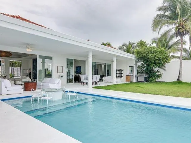 641