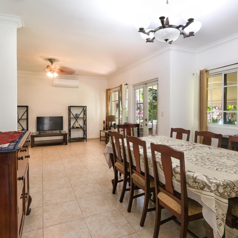780