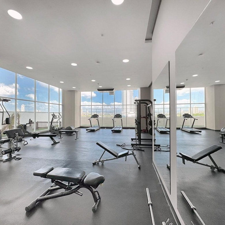 780