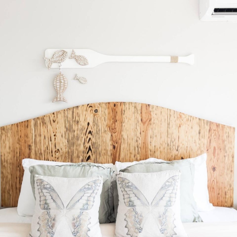 780