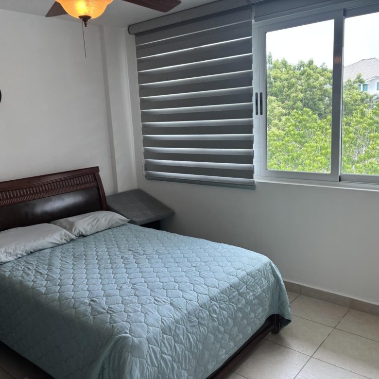 780