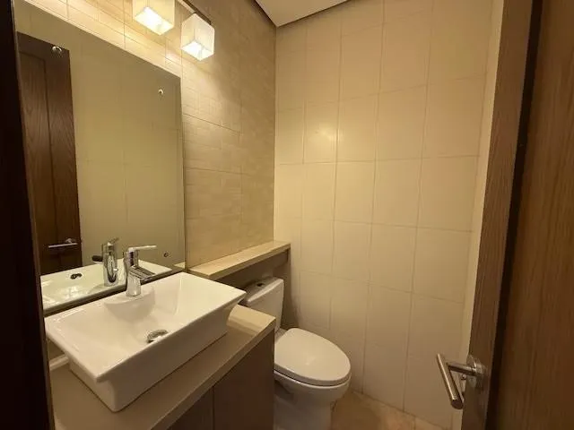 640