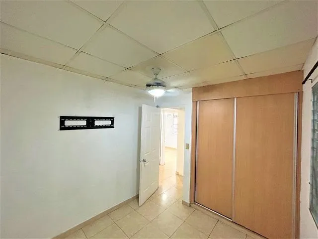 640