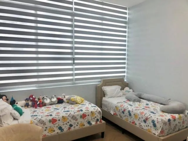640