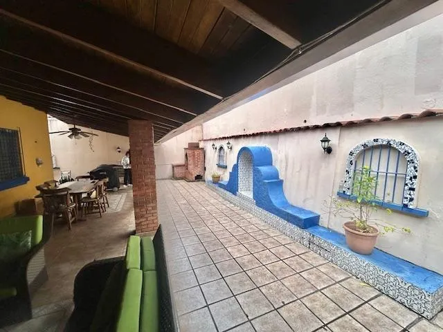 640