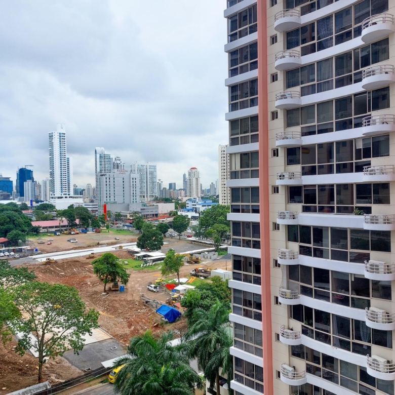 780