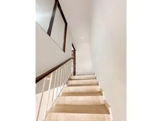 555