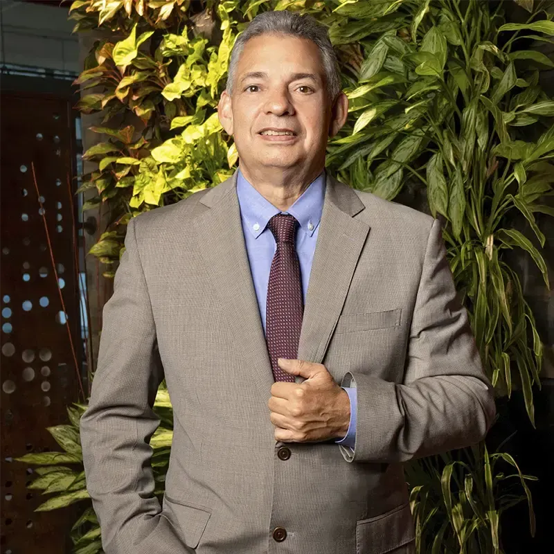 Profile photo of agent Enrique Silva
