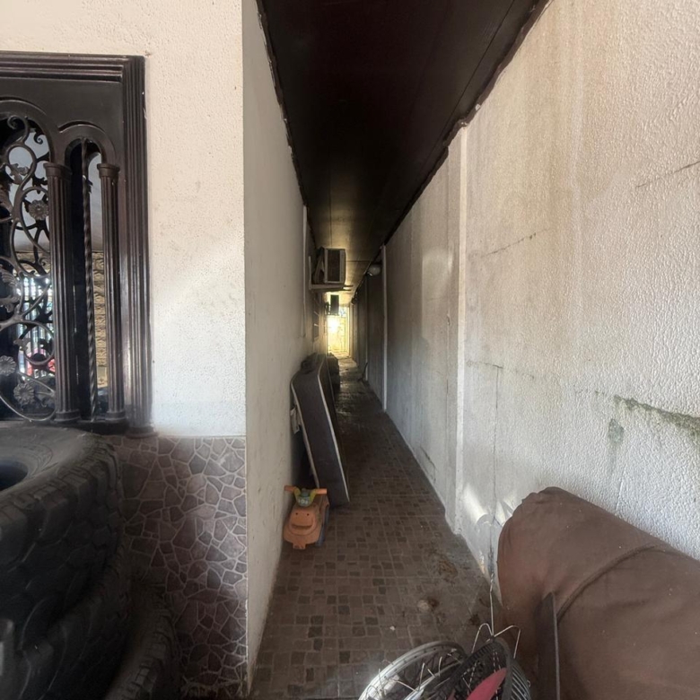 780