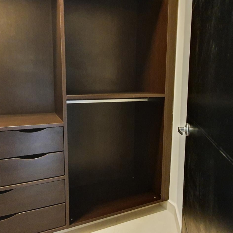 780