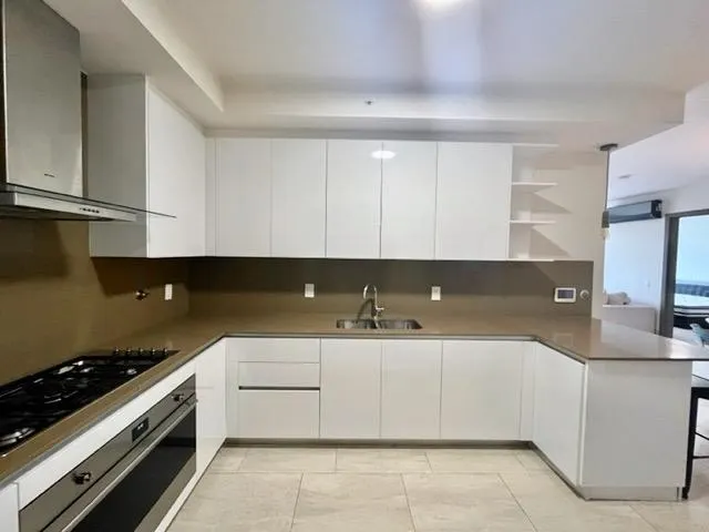640