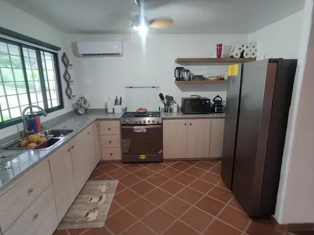 640